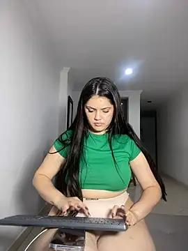 Customizable and immersive: Energize your taste buds and checkout our delicious choice of amateur cams liveshows with excited livestreamers getting their sweet physiques pounded with their beloved vibrating toys.