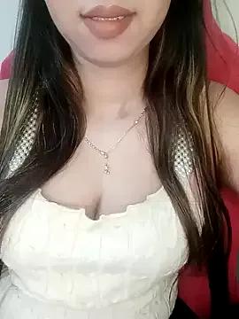 KIARA_SEXY2 from StripChat is Freechat