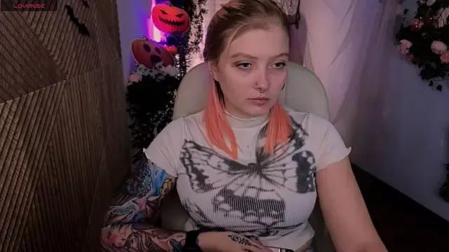 Customizable and immersive: Energize your taste buds and checkout our delicious choice of amateur cams liveshows with excited livestreamers getting their sweet physiques pounded with their beloved vibrating toys.