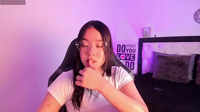 Photos of KimGarces from StripChat is Freechat