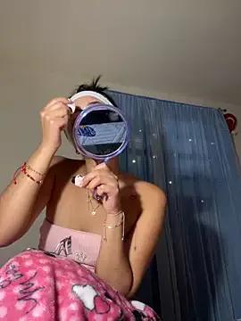 Customizable and immersive: Energize your taste buds and checkout our delicious choice of amateur cams liveshows with excited livestreamers getting their sweet physiques pounded with their beloved vibrating toys.