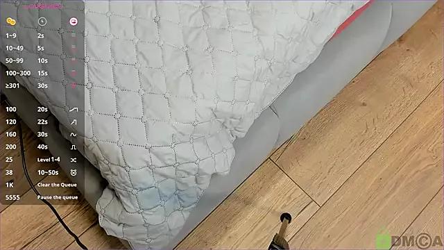 Customizable and immersive: Energize your taste buds and checkout our delicious choice of amateur cams liveshows with excited livestreamers getting their sweet physiques pounded with their beloved vibrating toys.