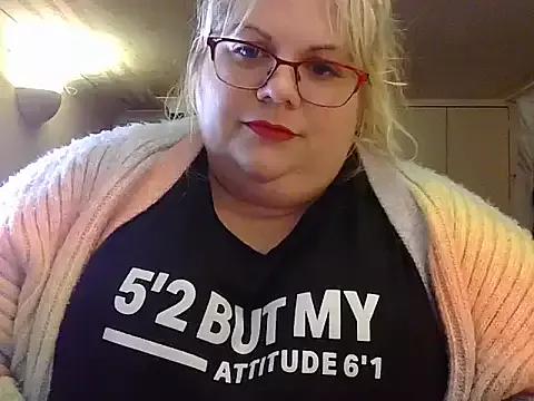 Kinkyhousewife83 from StripChat is Freechat