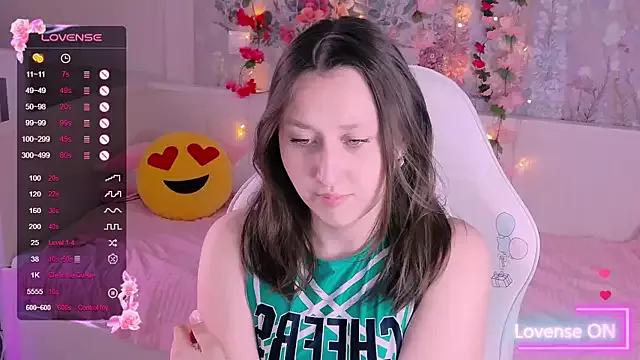Kira_Dailys from StripChat is Freechat