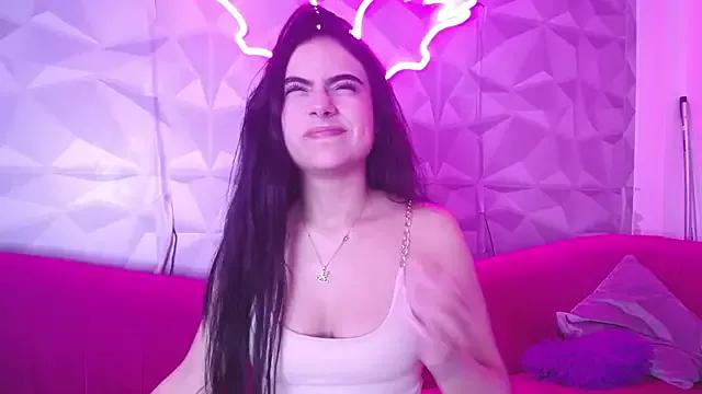 Customizable and immersive: Energize your taste buds and checkout our delicious choice of amateur cams liveshows with excited livestreamers getting their sweet physiques pounded with their beloved vibrating toys.