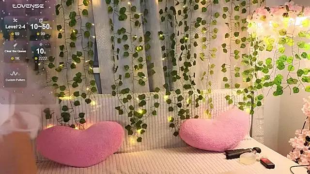 Customizable and immersive: Energize your taste buds and checkout our delicious choice of amateur cams liveshows with excited livestreamers getting their sweet physiques pounded with their beloved vibrating toys.