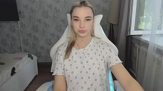 Customizable and immersive: Energize your taste buds and checkout our delicious choice of amateur cams liveshows with excited livestreamers getting their sweet physiques pounded with their beloved vibrating toys.