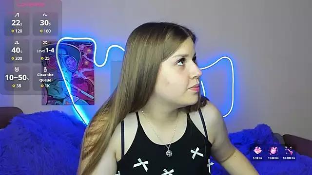 KiraKyler from StripChat is Freechat