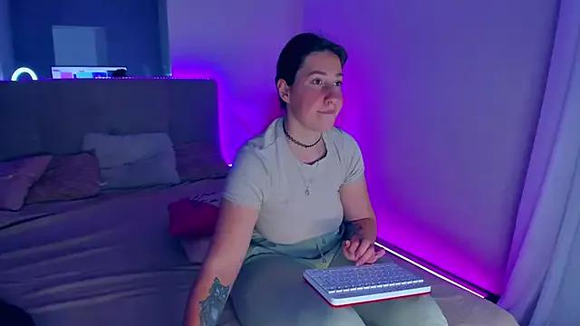 Customizable and immersive: Energize your taste buds and checkout our delicious choice of amateur cams liveshows with excited livestreamers getting their sweet physiques pounded with their beloved vibrating toys.