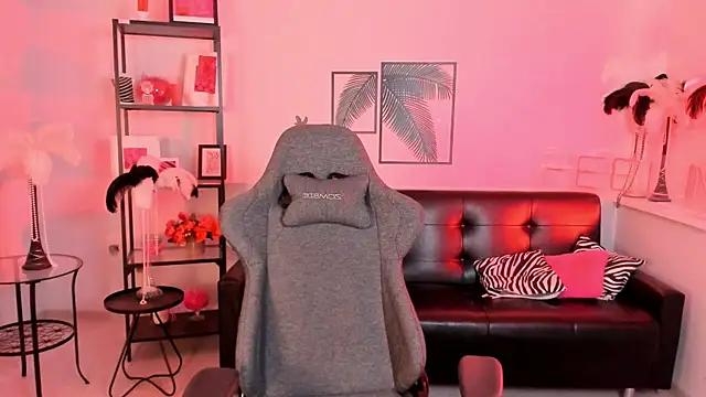 Customizable and immersive: Energize your taste buds and checkout our delicious choice of amateur cams liveshows with excited livestreamers getting their sweet physiques pounded with their beloved vibrating toys.