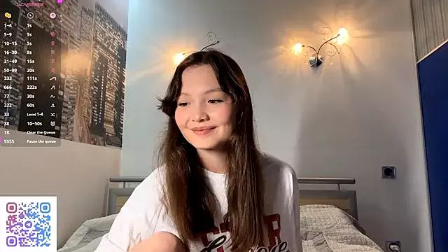 KiraVelvet from StripChat is Freechat