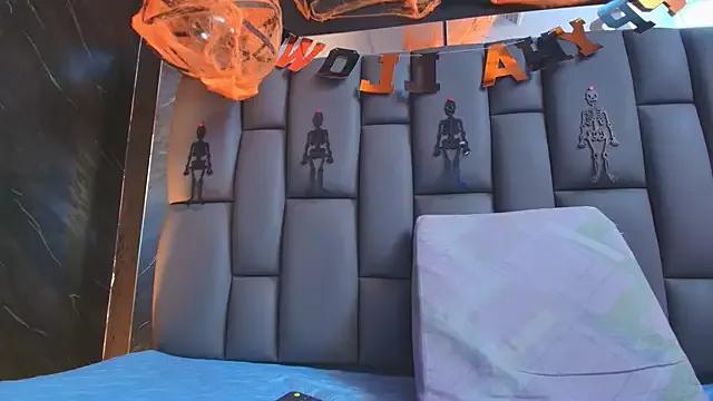 Customizable and immersive: Energize your taste buds and checkout our delicious choice of amateur cams liveshows with excited livestreamers getting their sweet physiques pounded with their beloved vibrating toys.