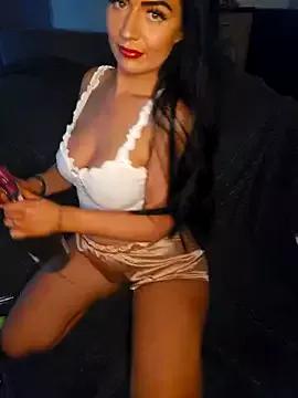 KissMeKylie from StripChat is Freechat