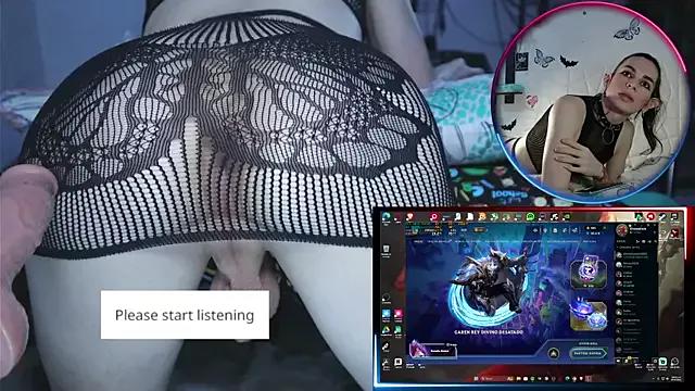 Customizable and immersive: Energize your taste buds and checkout our delicious choice of amateur cams liveshows with excited livestreamers getting their sweet physiques pounded with their beloved vibrating toys.