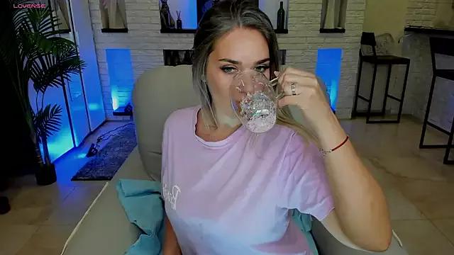 Customizable and immersive: Energize your taste buds and checkout our delicious choice of amateur cams liveshows with excited livestreamers getting their sweet physiques pounded with their beloved vibrating toys.