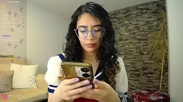 Kitty__Curly from StripChat is Freechat