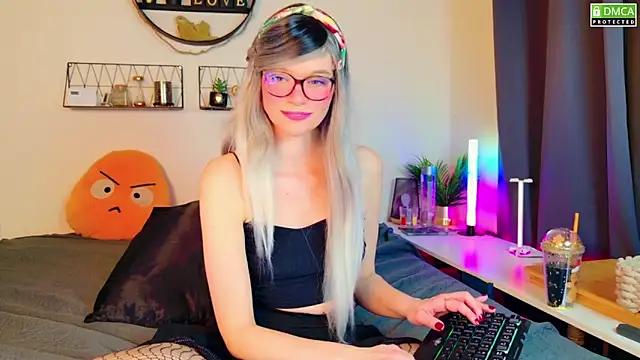 Customizable and immersive: Energize your taste buds and checkout our delicious choice of amateur cams liveshows with excited livestreamers getting their sweet physiques pounded with their beloved vibrating toys.