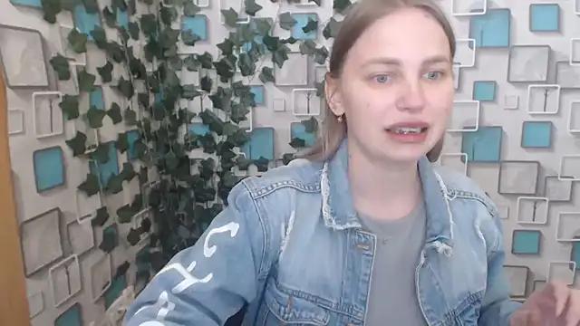 klerkarina from StripChat is Freechat