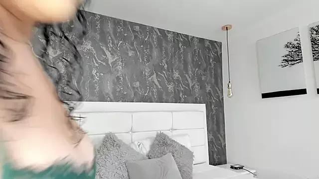 KristenSantos from StripChat is Freechat