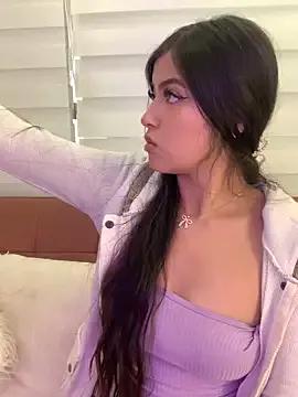 KyliePinkk_ from StripChat is Freechat