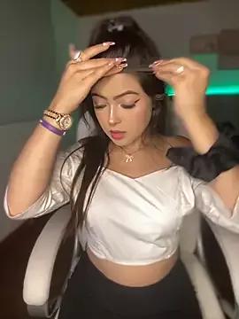 KyliePinkk_ from StripChat is Freechat