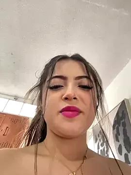 KyliePinkk_ from StripChat is Freechat