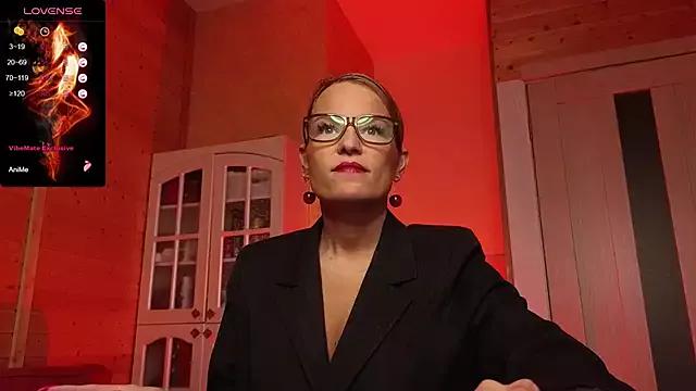 Lady_Shine from StripChat is Freechat