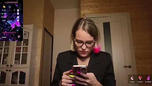 Customizable and immersive: Energize your taste buds and checkout our delicious choice of amateur cams liveshows with excited livestreamers getting their sweet physiques pounded with their beloved vibrating toys.