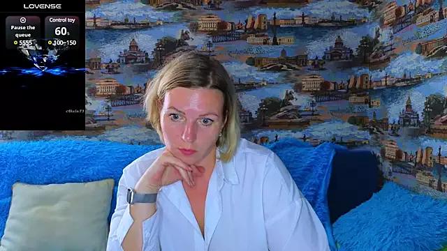LadyLucky_ from StripChat is Freechat