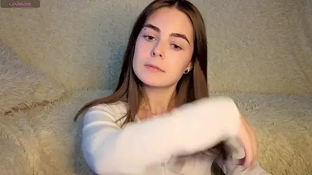 LamaMoore from StripChat is Freechat