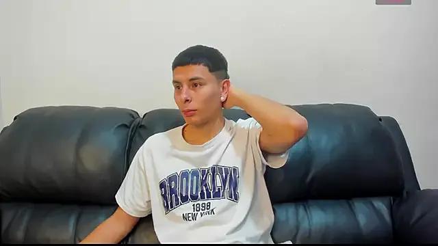 lana_and_liam from StripChat is Freechat