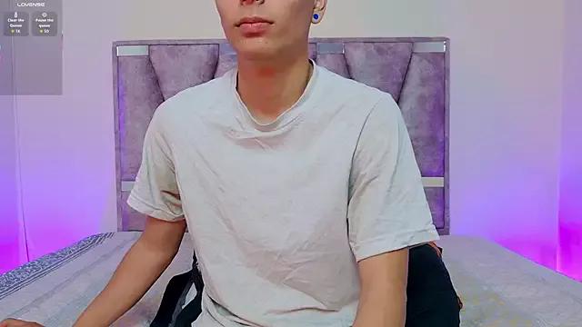 lana_and_liam_ from StripChat is Freechat