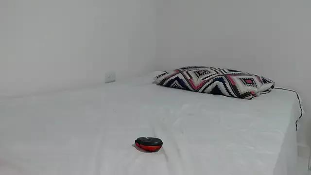 lana_roman from StripChat is Freechat