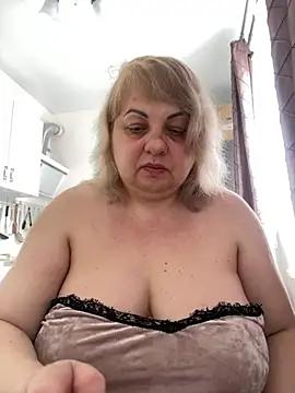 LanaSoftt from StripChat