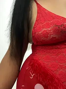 lara9Qouin from StripChat is Freechat