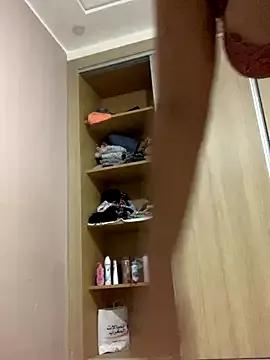 Lara_Arab from StripChat is Freechat