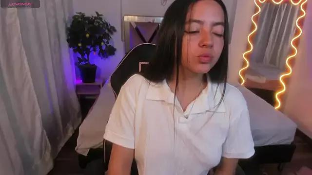 Customizable and immersive: Energize your taste buds and checkout our delicious choice of amateur cams liveshows with excited livestreamers getting their sweet physiques pounded with their beloved vibrating toys.