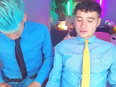 Latin_boysxxxx from StripChat is Freechat