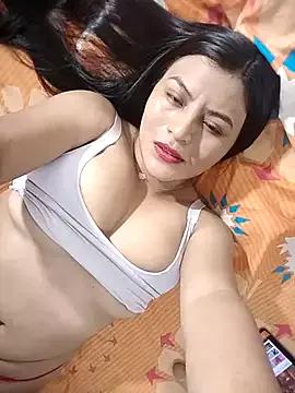 Laura---1 from StripChat is Freechat