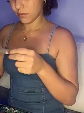 LauraMint from StripChat is Freechat