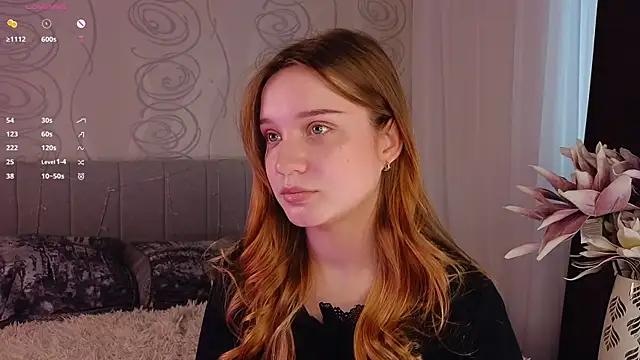 LaurenMcdonald from StripChat is Freechat