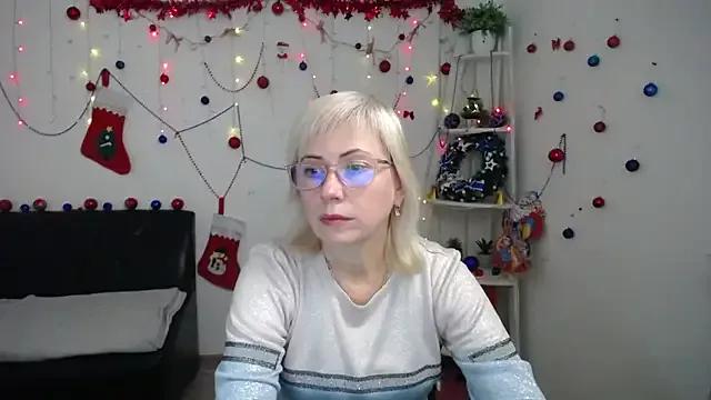 LaurenWishy from StripChat is Freechat