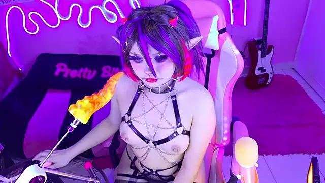 LaytonBox from StripChat is Freechat