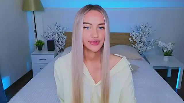 Leilalav from StripChat is Freechat