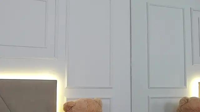 LeilaLow from StripChat