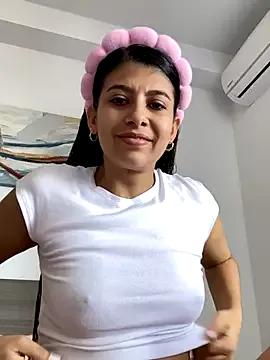 Customizable and immersive: Energize your taste buds and checkout our delicious choice of amateur cams liveshows with excited livestreamers getting their sweet physiques pounded with their beloved vibrating toys.