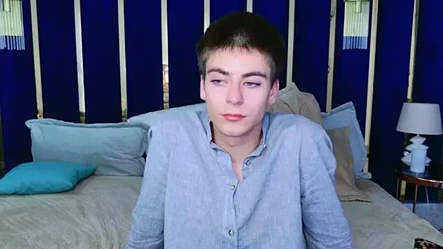 Leonard_Cross from StripChat is Freechat