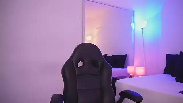Customizable and immersive: Energize your taste buds and checkout our delicious choice of amateur cams liveshows with excited livestreamers getting their sweet physiques pounded with their beloved vibrating toys.