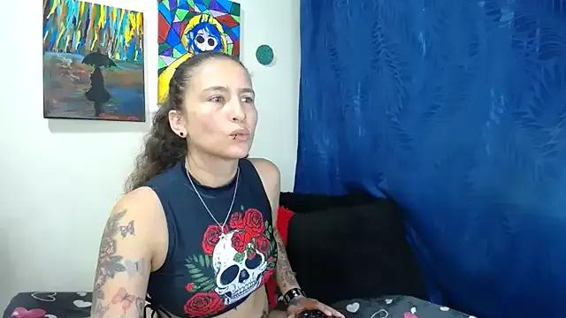 Customizable and immersive: Energize your taste buds and checkout our delicious choice of amateur cams liveshows with excited livestreamers getting their sweet physiques pounded with their beloved vibrating toys.