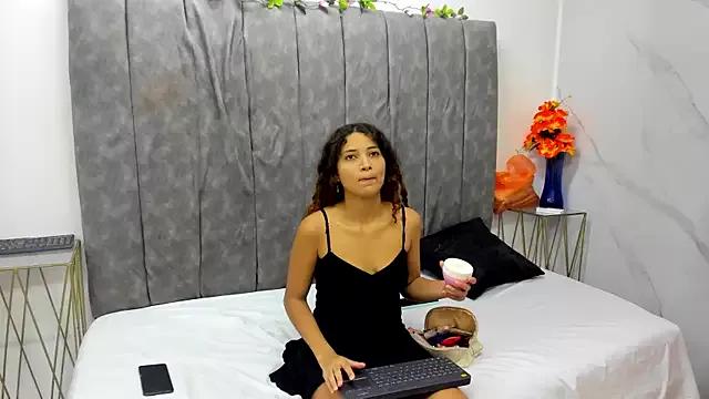 Customizable and immersive: Energize your taste buds and checkout our delicious choice of amateur cams liveshows with excited livestreamers getting their sweet physiques pounded with their beloved vibrating toys.
